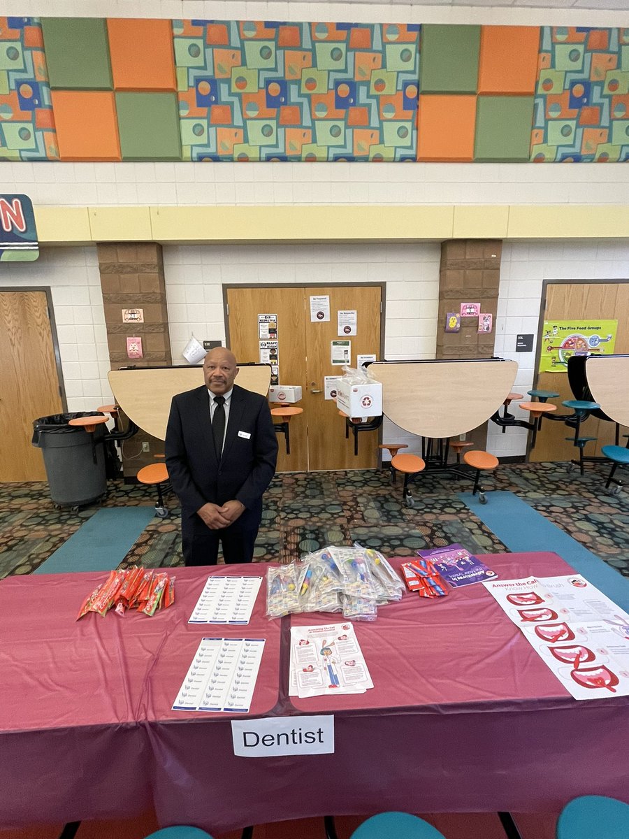 MapleAbraham's tweet photo. Abraham Lincoln Elementary School Career Fair…..cont. https://t.co/jg6aKnqr0i