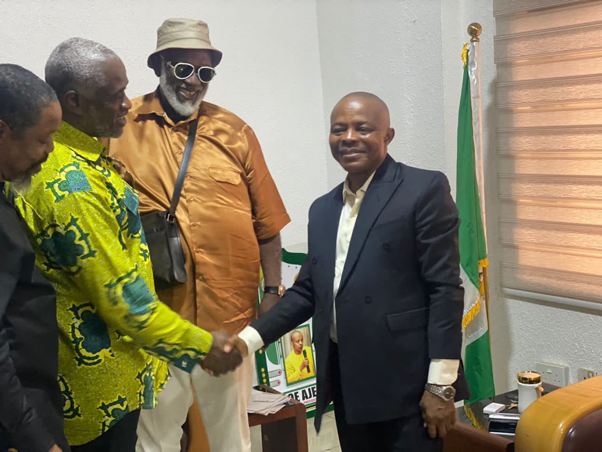 SenAchonu's tweet photo. Imo State LP governorship candidate, Sen. Athan Achonu paid a courtesy visit to NLC president, Comrade Joe Ajaero to discuss issues concerning welfare of Imo state workers and pensioners. 

#Achonu2023 #NewImoIsPossible #Ikenga2023 https://t.co/VrF6VNV9xG
