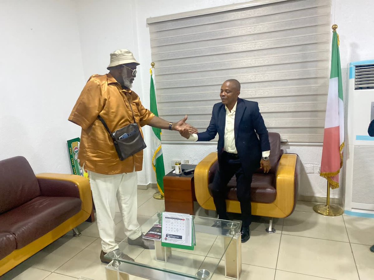 SenAchonu's tweet photo. Imo State LP governorship candidate, Sen. Athan Achonu paid a courtesy visit to NLC president, Comrade Joe Ajaero to discuss issues concerning welfare of Imo state workers and pensioners. 

#Achonu2023 #NewImoIsPossible #Ikenga2023 https://t.co/VrF6VNV9xG