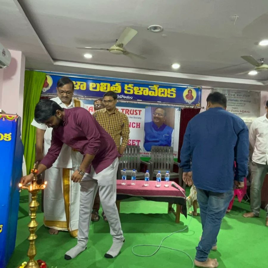 Manohar_trust's tweet photo. Honored to have Janardhan Murthy join us as chief guest for the launch of our website today. Check out the new Manohar Trust site and learn more about our mission!
https://t.co/622WYE8Md7
#TrustNGO
#BuildingTrust
#fund
#NGOs https://t.co/yfSAfbcAmZ