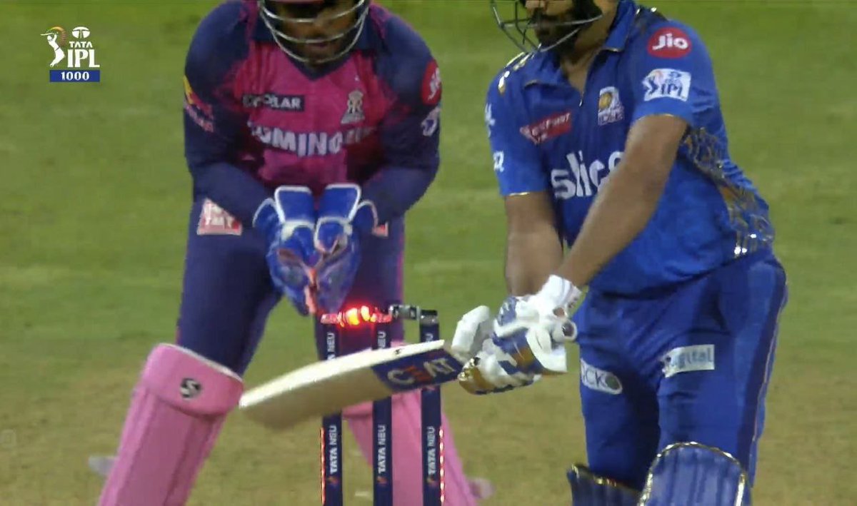 thakurtiwit's tweet photo. Rohit Sharma was not out at all
#RohithSharma 
#rohit https://t.co/hUjlE8Zw0G