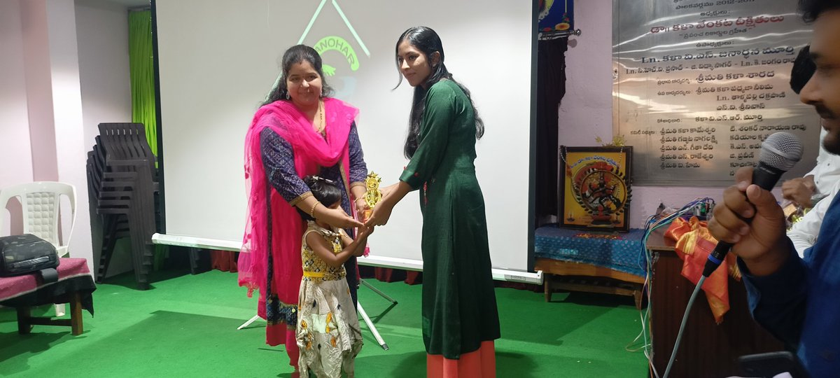 Manohar_trust's tweet photo. Our volunteers are our frontline heroes and ready to serve.
#TrustNGO
#BuildingTrust
#Transparency
#Accountability
#ImpactInvesting
#EmpoweringCommunities
#CollaborativePhilanthropy
#SocialJustice
#ResponsibleStewardship
#SocialImpact
#CommunityDevelopment
#ParticipatoryApproach https://t.co/OX7z8RmL7U