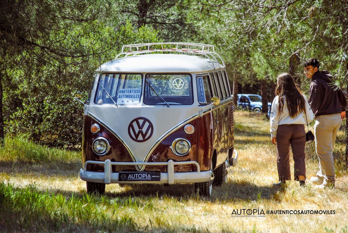 autenticosautos's tweet image. Un año más, no nos podíamos perder otra edición de #autopia 👏🏻👏🏻👏🏻
Nuestra kombi, parece que sigue siendo muy querida 🤗 
.
.
.
#madrid #classiccars #kombi #bus #van #autenticosautomoviles
