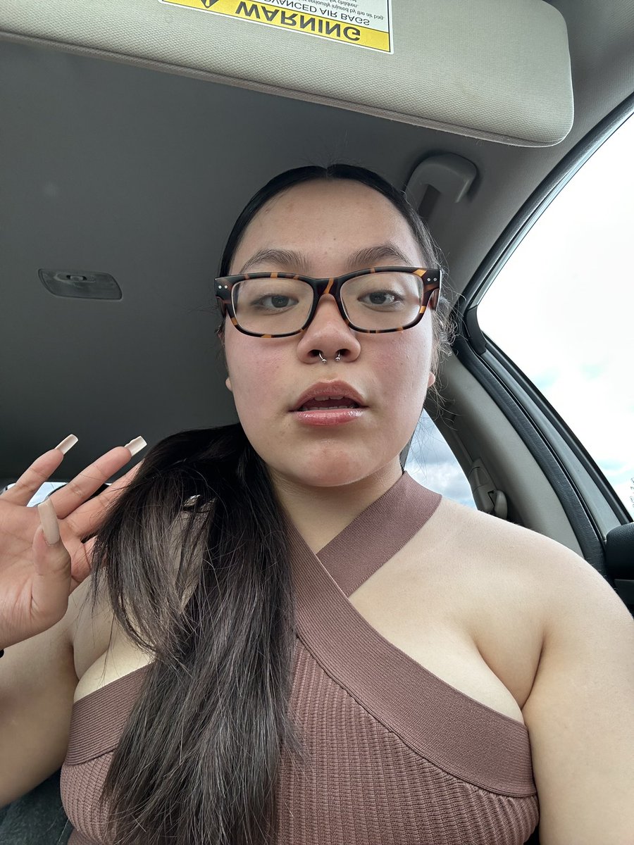 jaackiieexo_'s tweet image. a pic of yesterday’s fit along w pics from last week of spring fest 🤭
#UnderTheInfluence3 
#ShsuSpringfest2k23