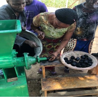 EU Can Aid tweet media