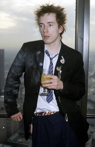 Yasu_M_10's tweet photo. おはようです。🕴

　　　🚬☕🕶🎭🖖

#JohnLydon

#JohnnyRotten 🤘 https://t.co/1F99kVYFKV