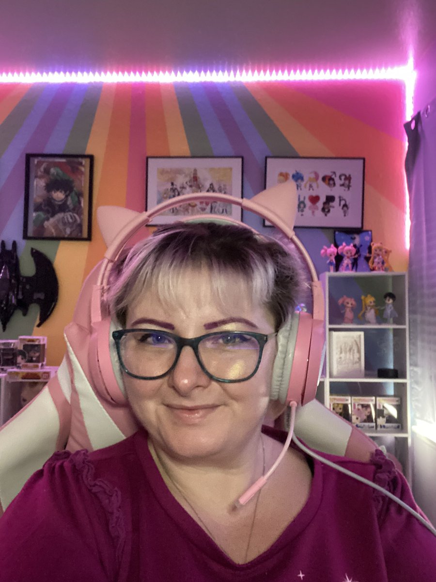 VenusVoldaren's tweet photo. Today is #SmolHumanDay! We will be playing with the wee one in #Splatoon3 and #Fortnite with #Streamraiders and #spicybeans only at https://t.co/vDQeuaM69A at 12 PM PST. https://t.co/OK7Gz0eFEr