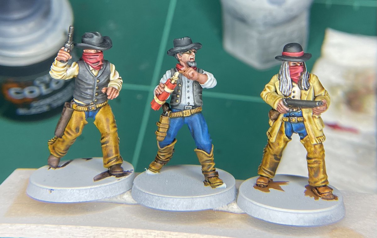 Tech_Type's tweet image. Currently poking at some gangs for What a Cowboy - me and some mates have really enjoyed the other @TooFatLardies games we’ve tried so I reckon this should be good. The outlaws got a rather quick paintjob, going for a bit more detail on the shotgun preacher. Bases to come, obvs!