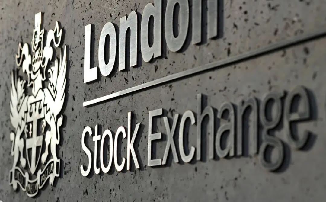 cryptobearer's tweet image. OTC is where retail traders make their money. Knowing where the markets are engaging can be the difference between a bullish or bearish outlook! (On the Floor).  #Floatations