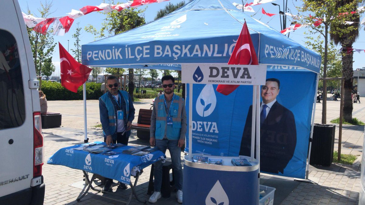 gencdevapendik's tweet photo. Deva Pendik olarak çadır faaliyetlerimize aralıksız devam ediyoruz. Bu gün de Pendik sahilde halkımıza Sn. @alibabacan ‘ın selamlarını ilettik.

@alibabacan @erginsadullah @elifesendeva @hasankaraltr @drerhanerol @ersindemir00 @Mustafa1yilmaz @saadettincglr https://t.co/HJUV0Z9vfg