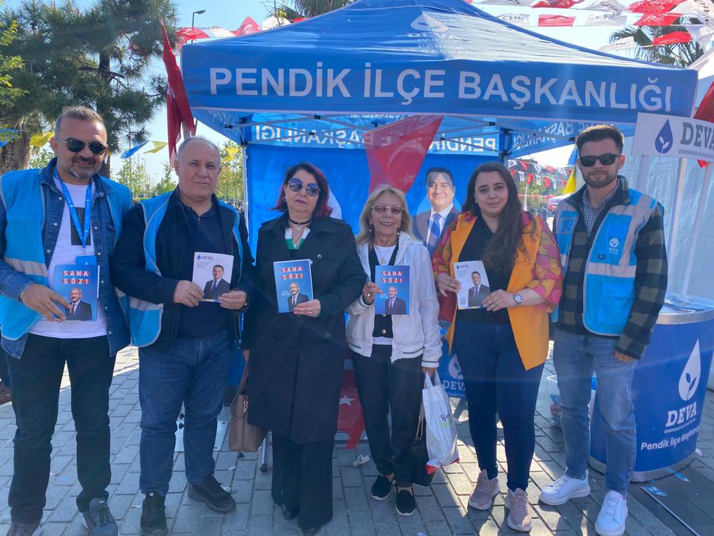 gencdevapendik's tweet photo. Deva Pendik olarak çadır faaliyetlerimize aralıksız devam ediyoruz. Bu gün de Pendik sahilde halkımıza Sn. @alibabacan ‘ın selamlarını ilettik.

@alibabacan @erginsadullah @elifesendeva @hasankaraltr @drerhanerol @ersindemir00 @Mustafa1yilmaz @saadettincglr https://t.co/HJUV0Z9vfg