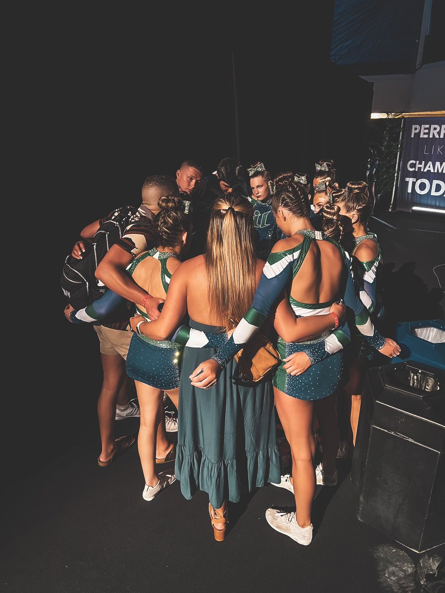 indianaultimate's tweet photo. 4th in the largest &amp; most competitive stage in the WORLD!!!!

Only missing top 3 in the finals by .2!

Electric ⚡️ Shock you did absolutely amazing today and we could not be more proud!

Way to go IU!💚💙

#thesummit23 #finals #electricshock https://t.co/rVwA90oADc
