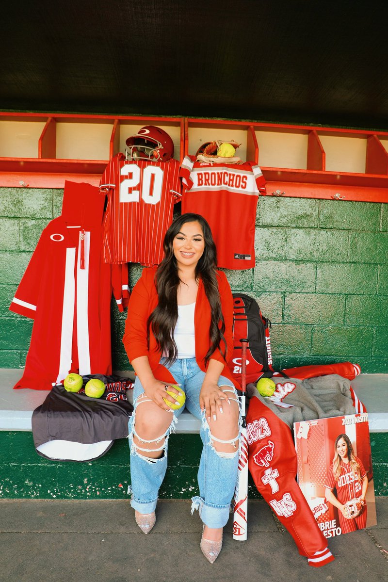 ModestoAubrie's tweet photo. Good things come to an end https://t.co/eseOcHHsaY