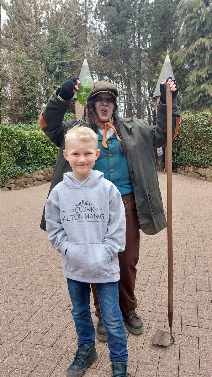 Was lovely to see Mary again. She introduced us to Terry the Leaf! <a href="/altontowers/">Alton Towers Resort</a> #altontowers