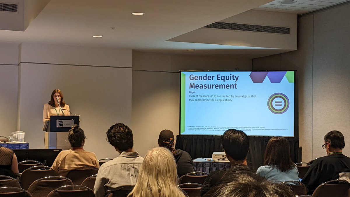 ZoeLOsborne's tweet photo. Had SO MUCH FUN presenting at #CAHR2023!! Was so honoured to share our sexual decision making findings from the @reimagyn team and to connect with all the folks who were excited about our work ❤️🏳️‍🌈🏳️‍⚧️ https://t.co/nzTmTUocgI