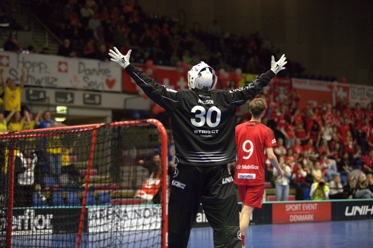 IFF_Floorball tweet picture