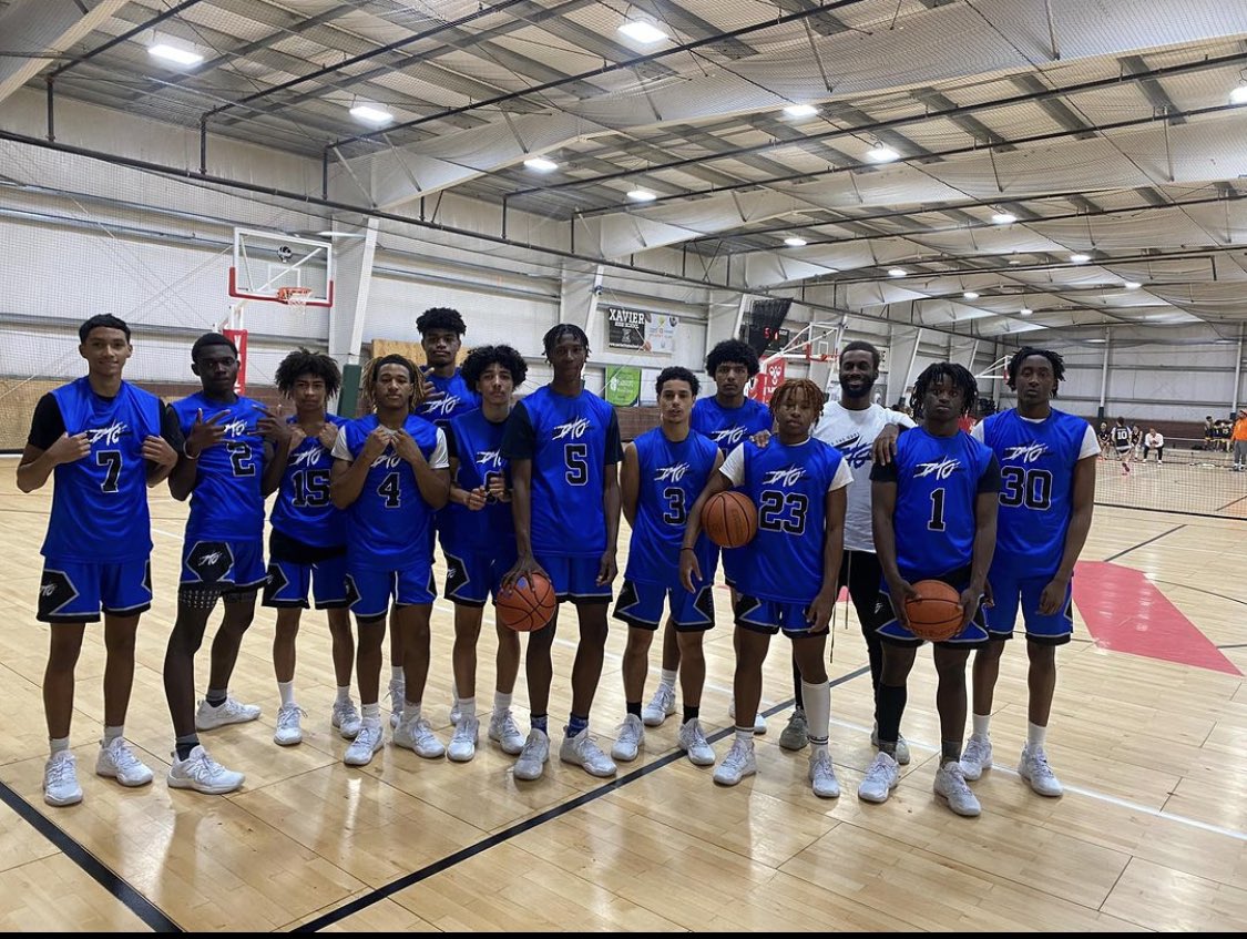 juliusGarcia127's tweet photo. Had a amazing tournament this week and went 3-0 had a great win against mass tigers to win the CT state championship @Watson_718 @TrainWithHe @almore_jordan #defytheodds https://t.co/5TrIdZOMCX