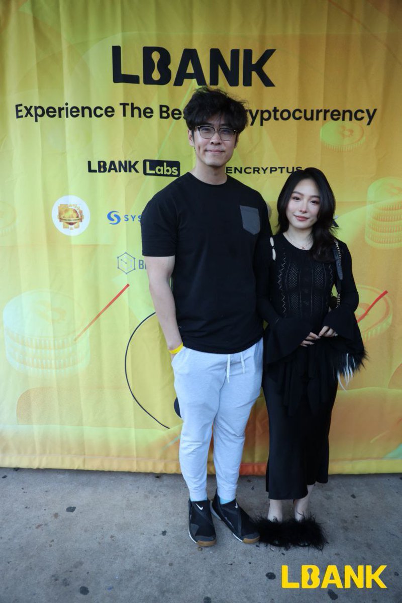 FWCOMMUNITY_Q2T's tweet photo. Consensus Event 📣

🟢 Consensus was a catchy day for our community 
where we discussed with different companies to work together to advance the project in the future.
 
We believe this event provided us with valuable insights and great opportunities to help us promote FWC's position to the next level