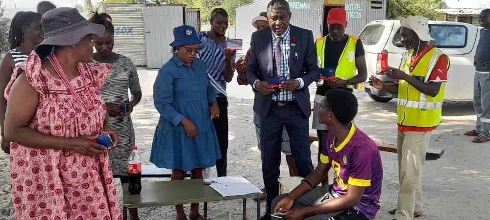 rodneycloete's tweet photo. #Onyaanya,
#JohnPandeni, &
#Rehoboth
π Busy Sunday of recruitment & mobilization for #IndependentPatriotsForChange in! π³οΈ The assignment is clear, votes win elections! Namibian democracy is alive and thriving! π³π¦πͺ #Itula4President #IPC2024 https://t.co/rGs7YKboAS
