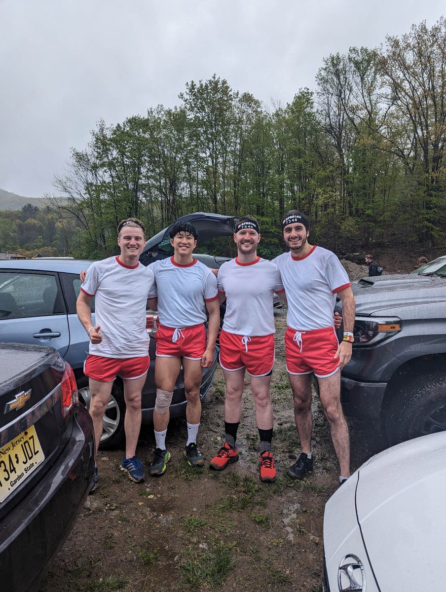 weabully's tweet photo. we did a 10k spartan race as the body improvement club https://t.co/koM7ZTPoiA
