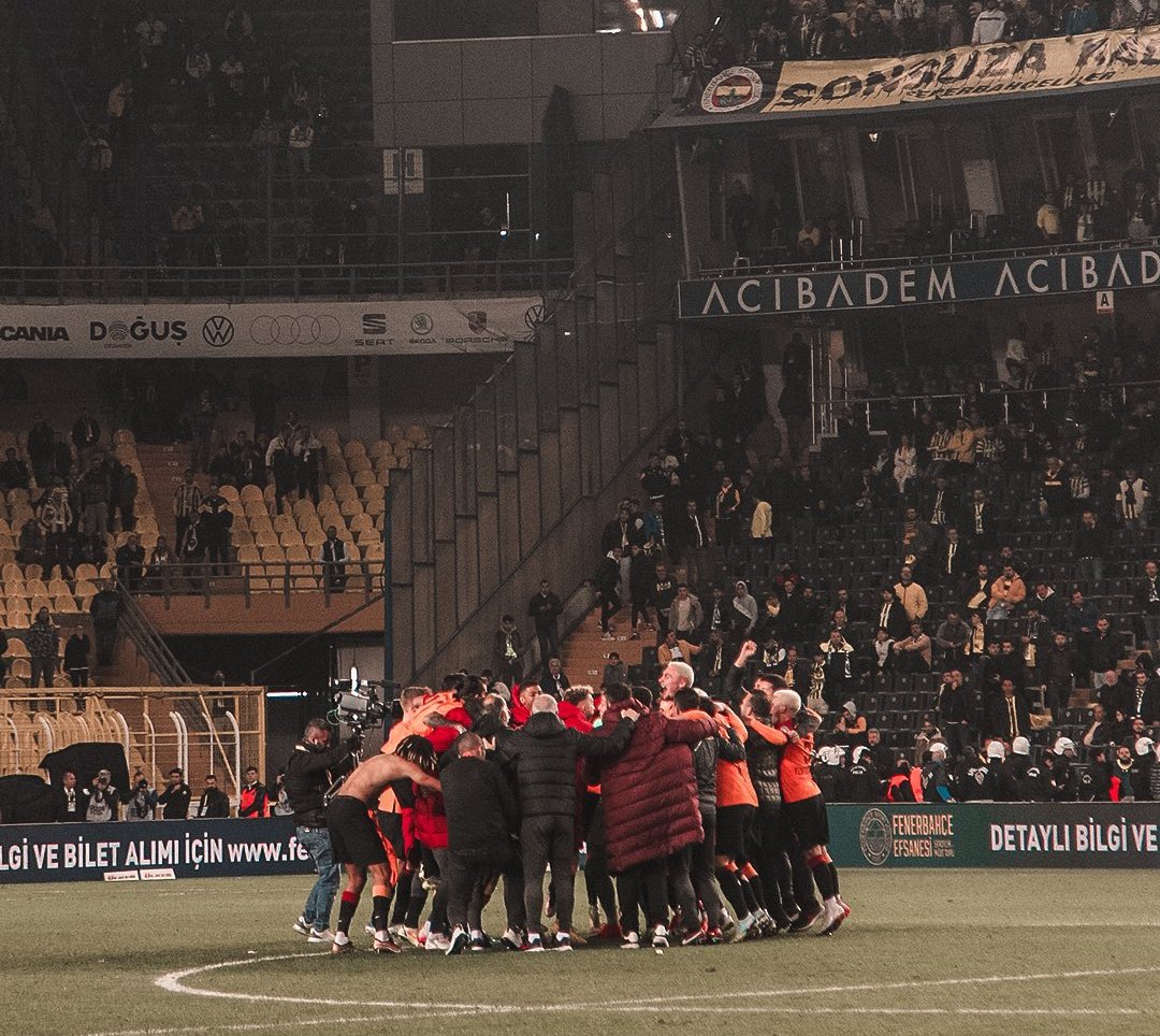 Herşeye rağmen sıkıntı YOK !

BİZ ŞAMPİYON OLACAĞIZ ..🔥