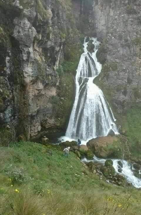 RT @LowellTmas: The bride's waterfall, Peru https://t.co/331SiOLhWR