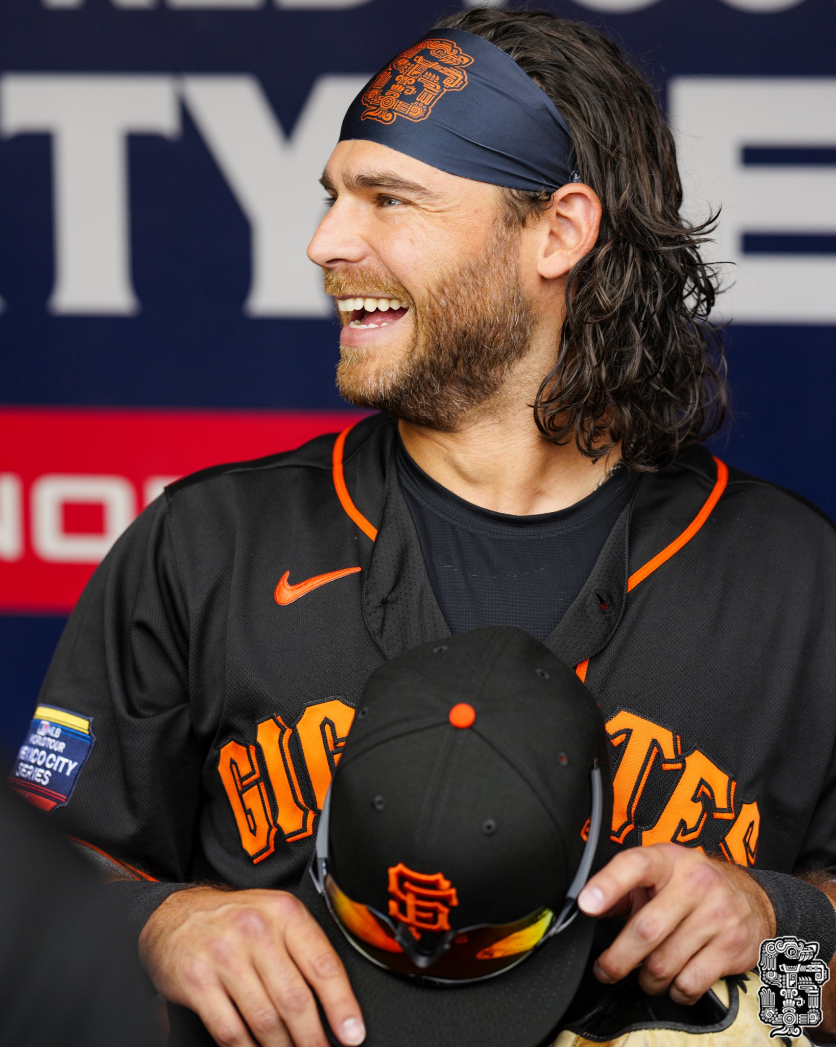 SFGiants on X: Brandon Crawford's jersey from yesterday is headed to the  @baseballhall. His home run was the first-ever in Mexico City, the first  Giants homer hit outside of the US/Canada, and