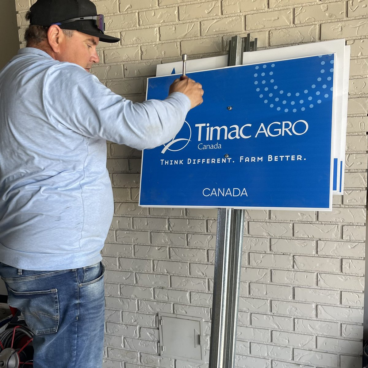 Outsourcing some sign building today. Ready to represent Team Blue this growing season! <a href="/TimacAgroCanada/">Timac Agro Canada</a> #farmthefuture