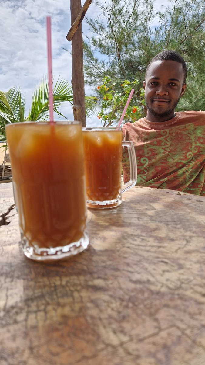 ObaDjamila's tweet photo. Après l'effort, un doux réconfort à la fois pour les yeux et.... pour l'estomac 🤪
🇧🇯 04.23 #bamboonumerik https://t.co/XEQluDUigK