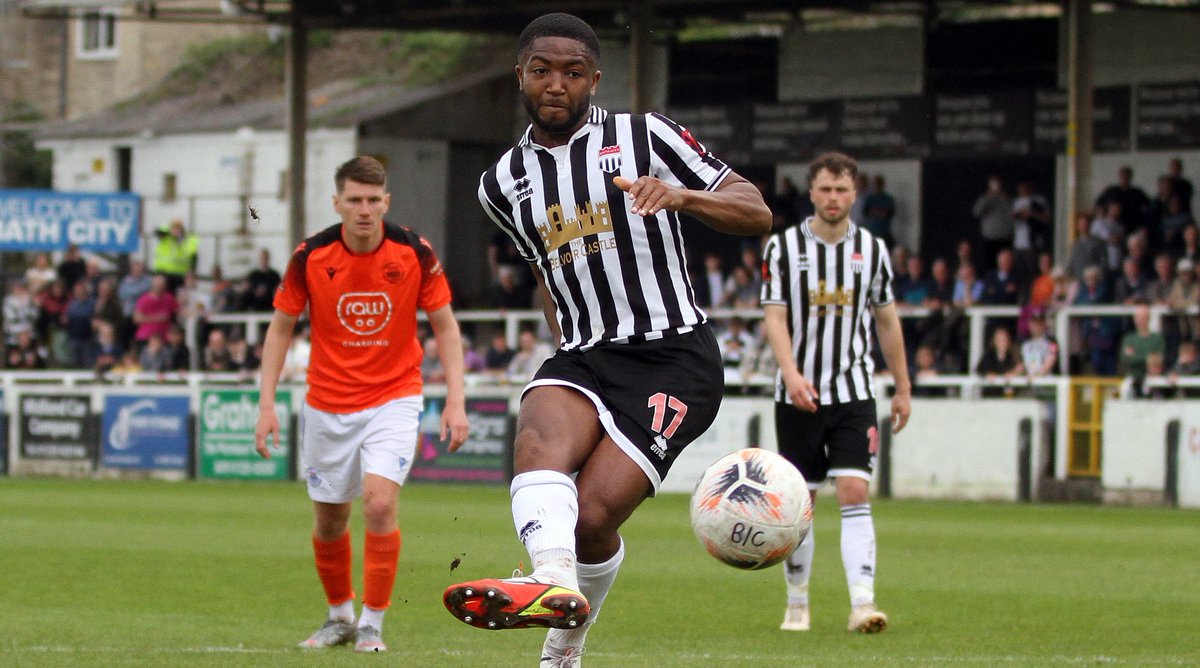 📺 | 𝗛𝗜𝗚𝗛𝗟𝗜𝗚𝗛𝗧𝗦 | Bath City v Oxford City All the best of the action from yesterday's win at Twerton Park in our final National League South match of the season 👉youtube.com/watch?v=AhBhPw… ⚫️⚪️ #Romans