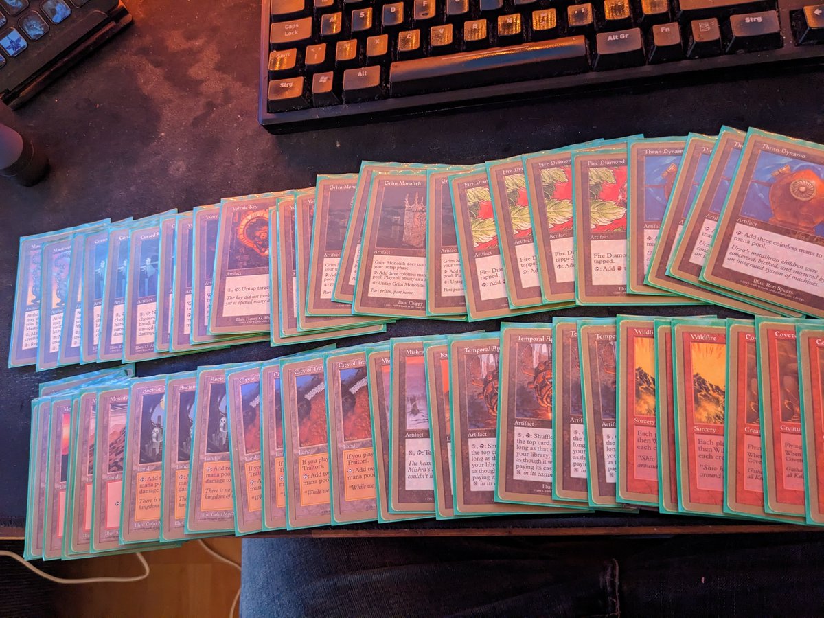 itsJulian23's tweet photo. I've had to sell collections several times to make ends meet, so I thought I had none of my cards from when I started still around.
Cleaned out my basement and WOAH ๐ฑ
Colossus is the first rare I ever opened ~25y ago ๐
The '99 Tokyo WC deck I also bought back then ๐ฅ
โบ๏ธ https://t.co/jwwUQNX3nF