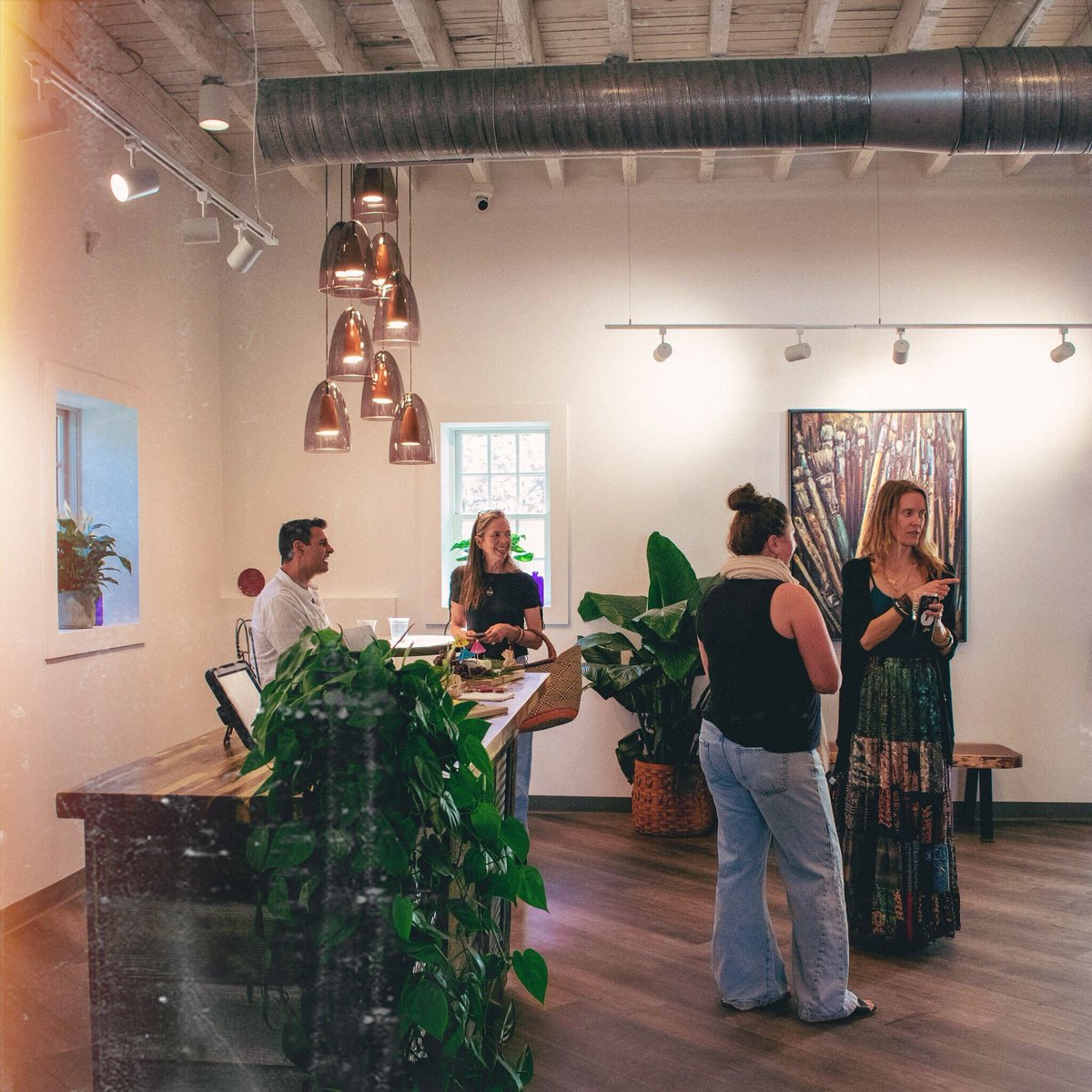 union_chill's tweet photo. What a week! We kicked off the 420 festivities with an open house in our soon-to-be dispensary. It was great to connect with our friends & neighbors. Then we celebrated the 40th anniversary of #ShadFest & danced the night away. We're grateful for our beautiful town & community! https://t.co/NUvhLvhXQN