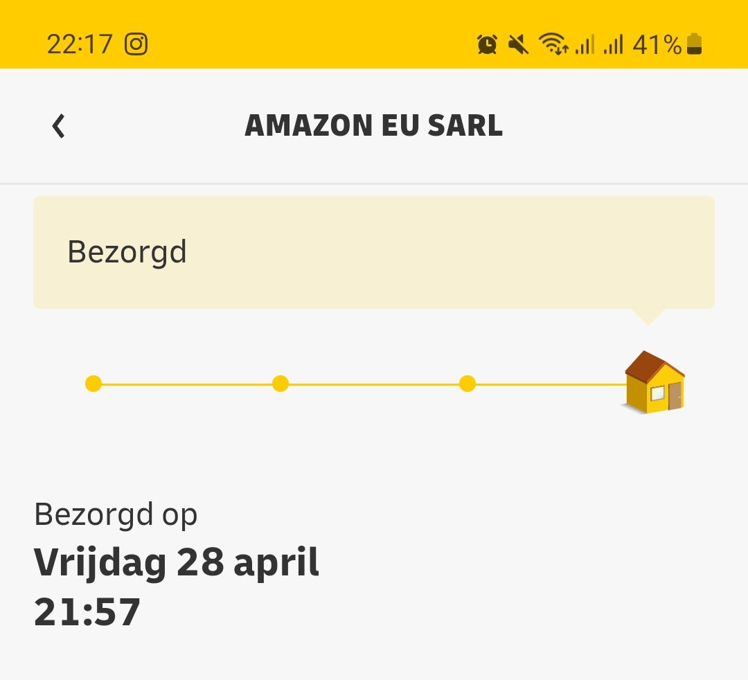 steffen8888's tweet photo. @DHLNL serieus? Niks geleverd, wel stond de dhl bezorger rond half 8 druk te zoeken in zijn bus maar reed daarna weg. Wat een waardeloos bedrijf zijn jullie! Voor de zoveelste keer! JJD000090254000023835060 https://t.co/FyymswI4Ku