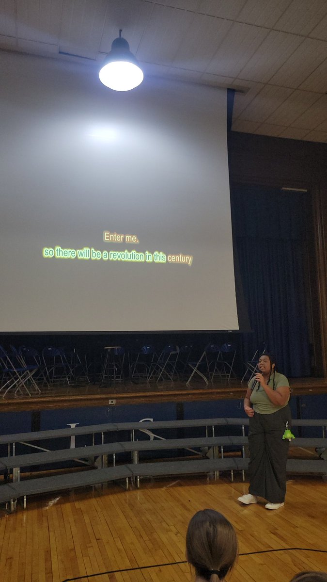 mps_prs_music's tweet photo. KITH mix up day! Students explored various interests, hobbies, new activities, and passions! Karaoke group really brought the fire and vocal power today! 👏🤩🎤 We even had a few surprise drop ins 😂 @Warrior_News https://t.co/fDK4piOk1E