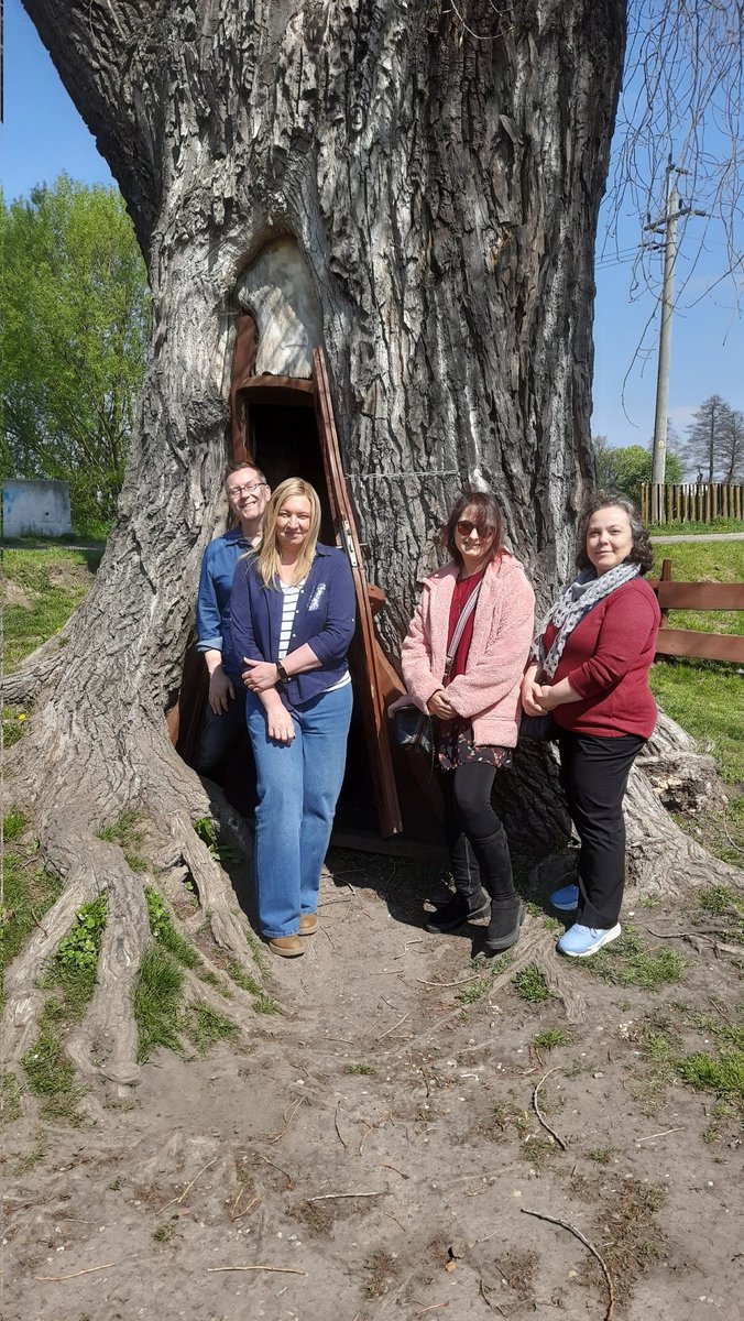 erasmuschools's tweet photo. Short visit to castle remains after the session in Kindergarten https://t.co/pdUzYLgQnC