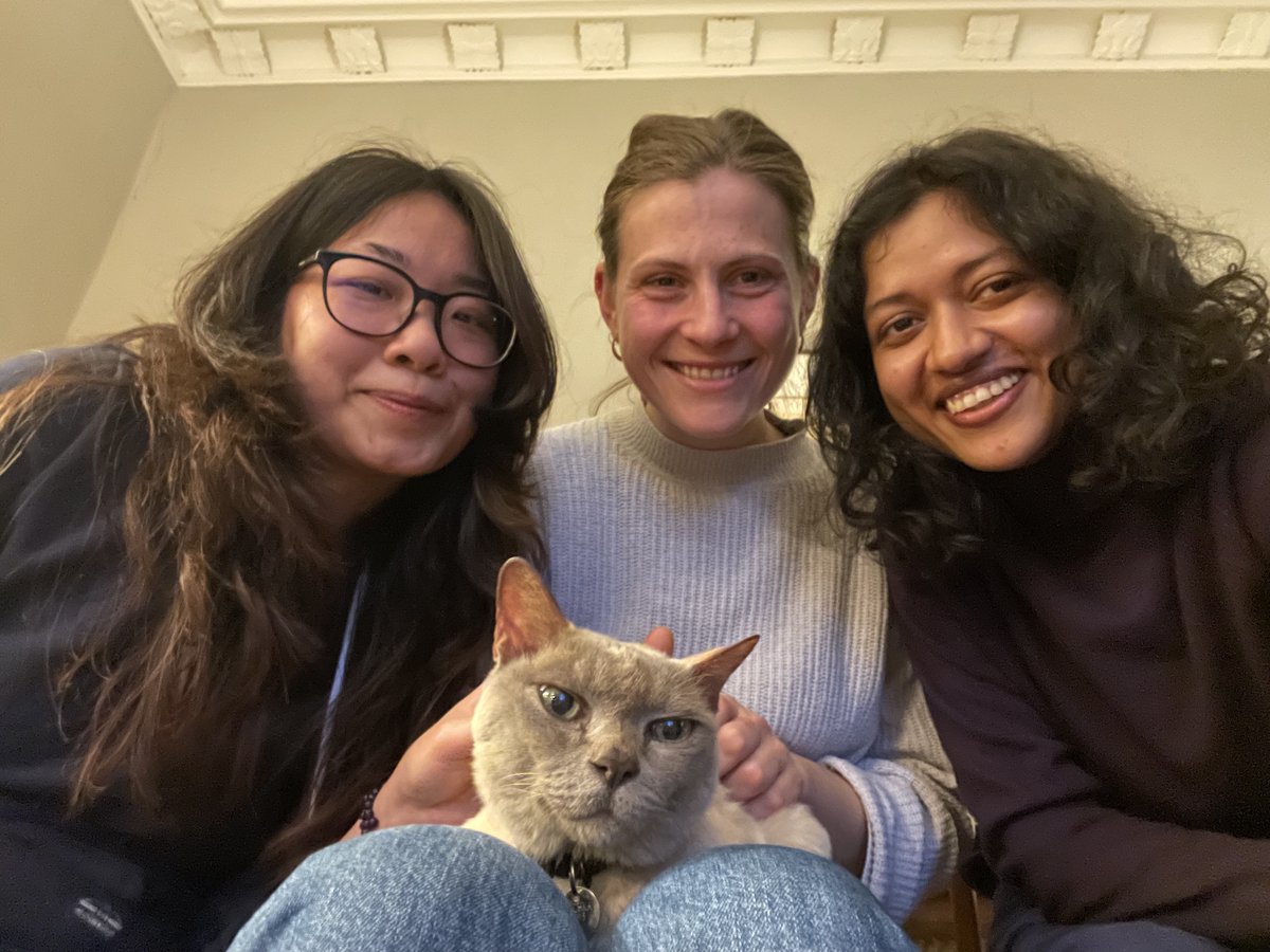 Fernanda_Pirie's tweet photo. What can Anderson's 'Imagined Communities' bring to socio-legal studies? Members of the @OxfordCSLS reading group have lots to discuss - Hong Kong, post-colonial China, modern Indonesia, French and British literature. With an interested cat. https://t.co/GbUfXkZuf3