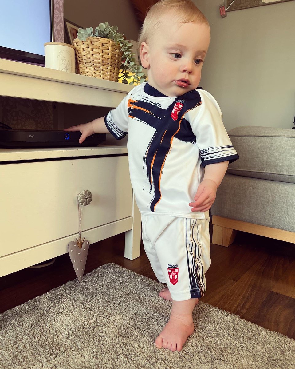 Luca can’t wait to watch daddy play for @England_RL RL tomorrow 🥹❤️🏴󠁧󠁢󠁥󠁮󠁧󠁿🏉 #EnglandRL