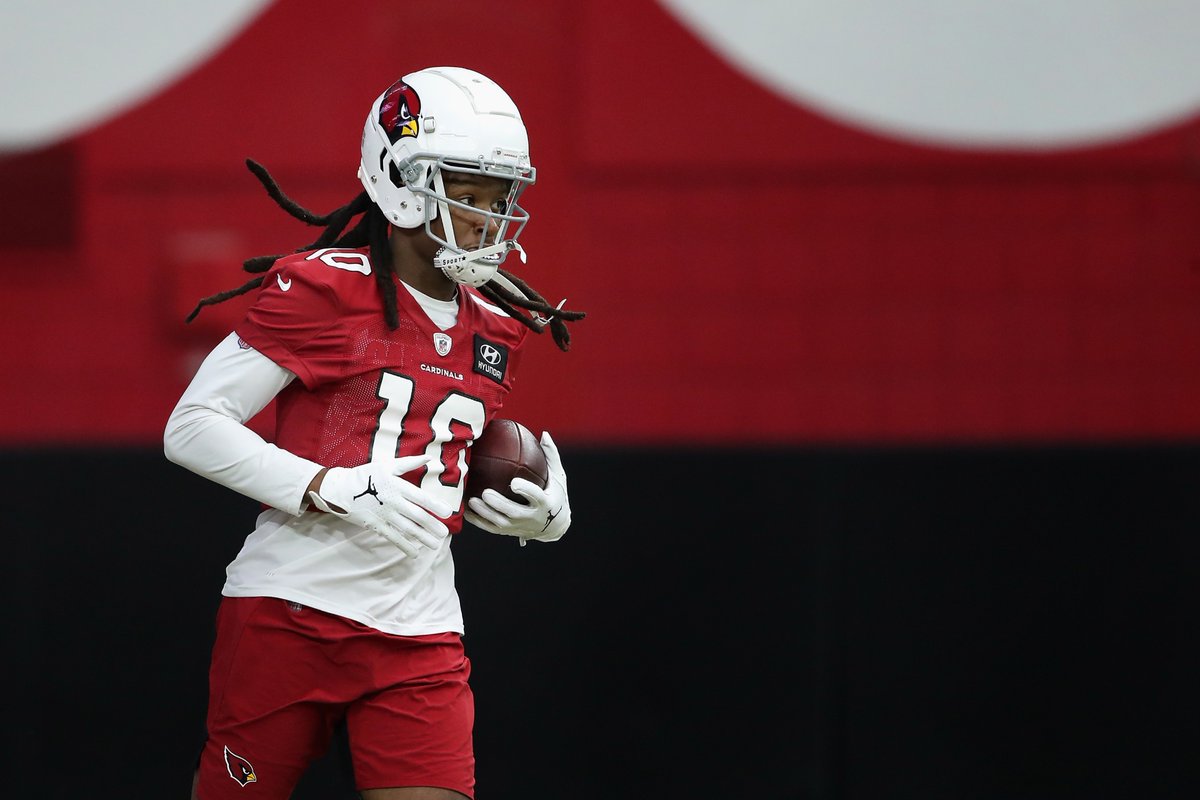 🚨DeAndre Hopkins to Bills? 🚨

Sources say The Bills have made an inquiry for DeAndre Hopkins and is likely to being traded tonight if compensation is within the cardinals desired package 
#NFLDraft #BillsMafia