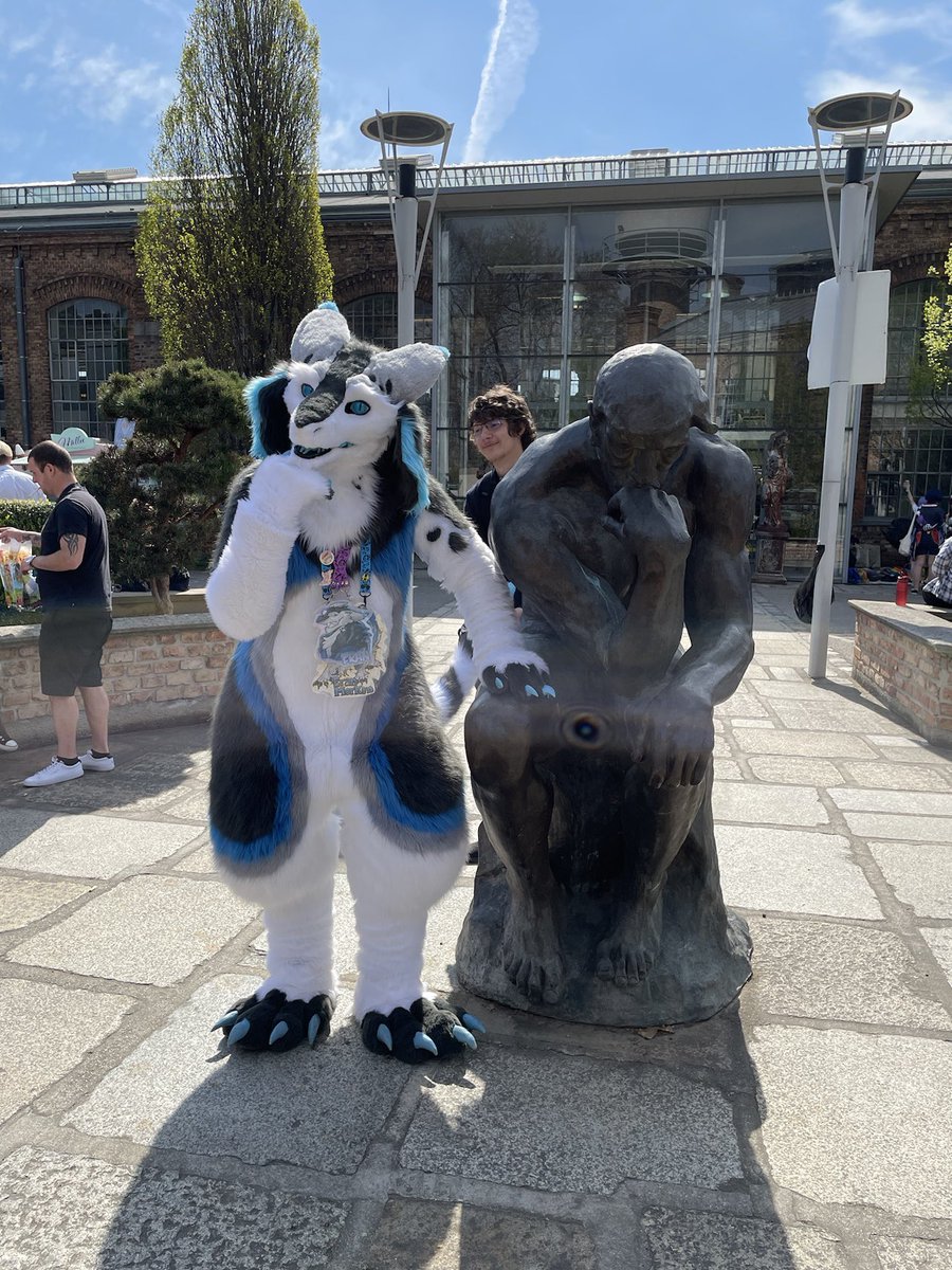 zenermerps's tweet photo. Happy #FursuitFriday!
Last weekend I was at the @ViennaComix where obviously a few pictures were taken. Have fun with them!
๐ฑ: @Reptaiin
๐ฑ: @LaakoLynx
๐: @LunaM00nlit
๐คก: @getta0422
#fursuit #furry #furryfandom #sergal #lynx #dragon #viennacomix https://t.co/gyn1ECsQLc
