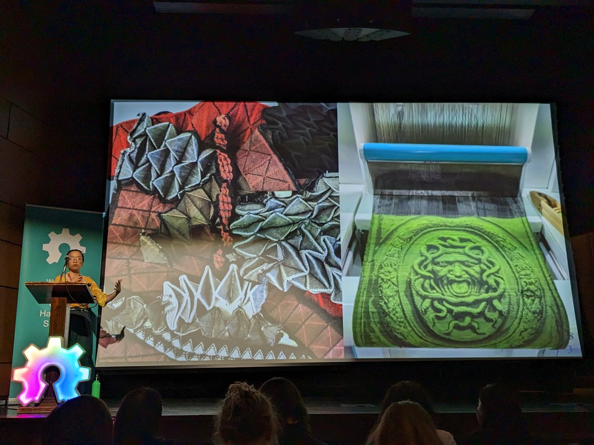 ZengJinger's tweet photo. As S says, "textile generation itself is such a fascinating class of technology that has developed independently among different communities from around the world 🌎"
Bridging modern tools with craft traditions #OpenHardwareSummit #OHS2023 https://t.co/F2EnL0wYK2