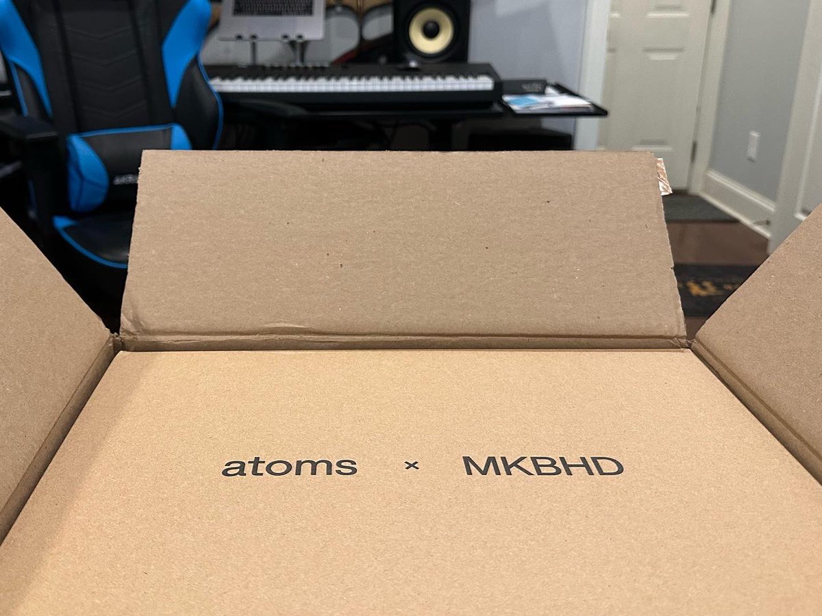 DJ_Professor_B's tweet photo. @MKBHD and @Atoms they’re here!! And dude, they are niiiiiiice. Breaking them in on a photo shoot tonight. Seemed appropriate. 
#mkbhd251
#newkicks
#wearyourkicks https://t.co/7yfV3123QR