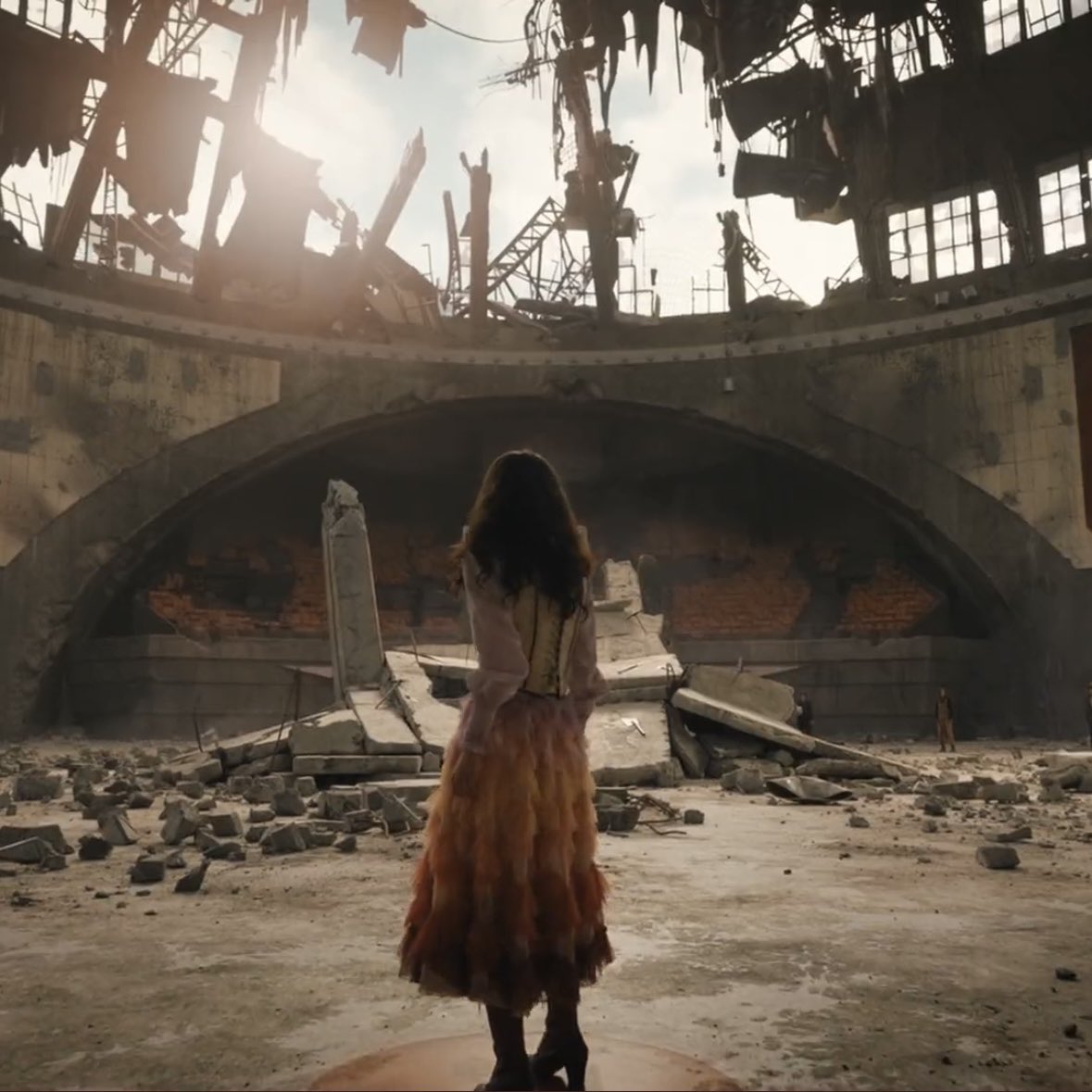 justgraciie's tweet photo. girlie had to fight for her life in HEELS???? #TheHungerGames https://t.co/lOh4ml3r64
