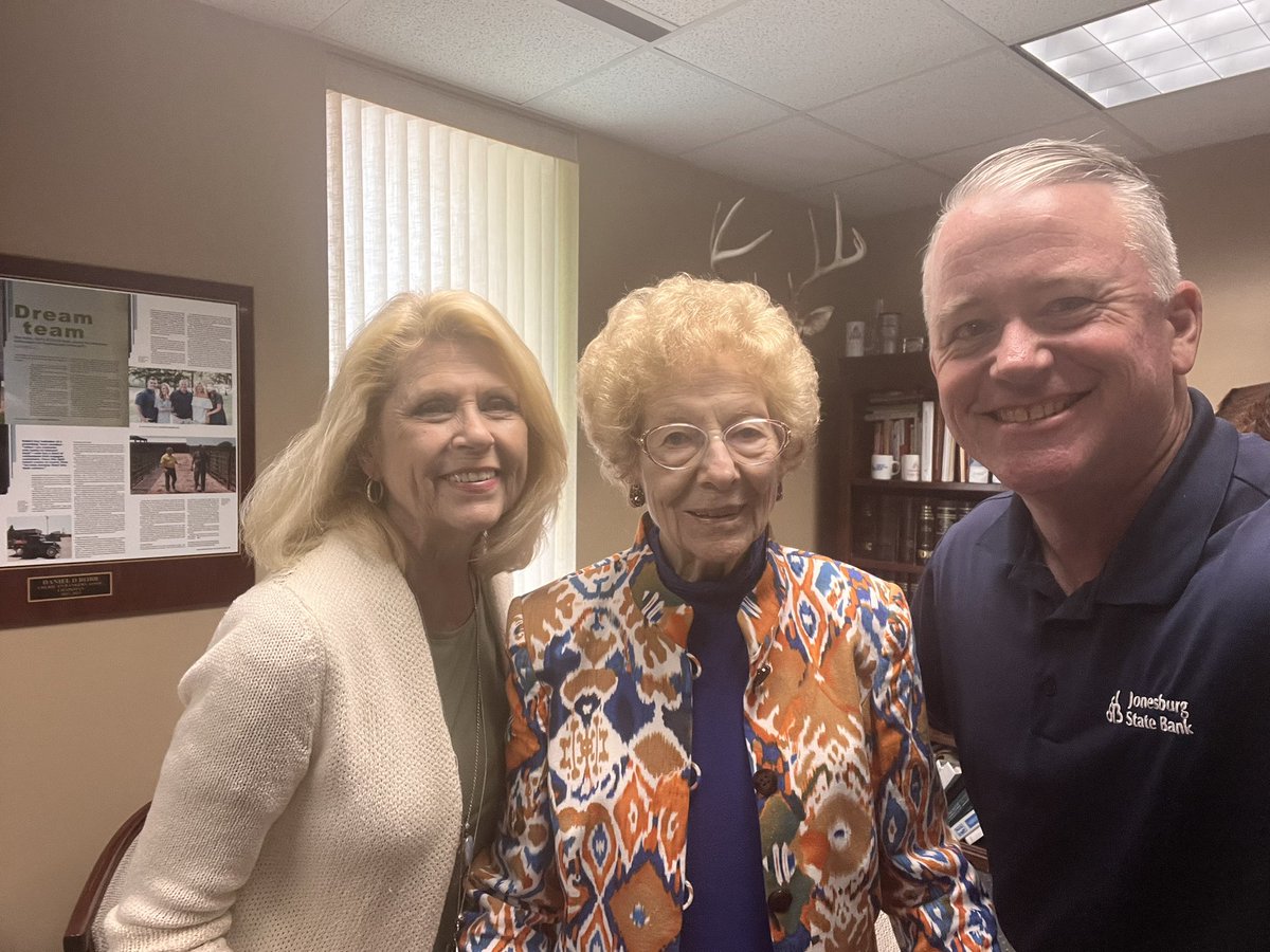This made my day!!  <a href="/JonesburgStBank/">Jonesburg State Bank</a> LONG time, now retired, Cashier and Director Martha Shelton stopped in to say hello!  99 years young tomorrow!! <a href="/mobankers/">Missouri Bankers</a> 50 yr club member.  Wanted to tell me how proud she was with my leadership role with <a href="/ABABankers/">American Bankers Association</a> #legends #loveher