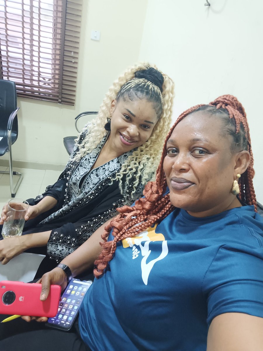 I got promoted at work today 😭😩
"Managing Director, Programmes Dept <a href="/VibesFM973/">VibesFM 97.3</a>."
I'm grateful for the opportunity to serve 🙏🏿
Let's get to work!!