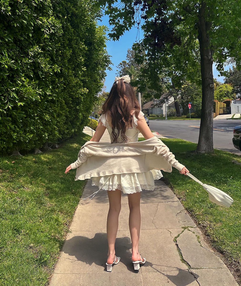 pokimanelol's tweet photo. just wanna be happy 🫶🏻 https://t.co/SKyEb3Rgzd