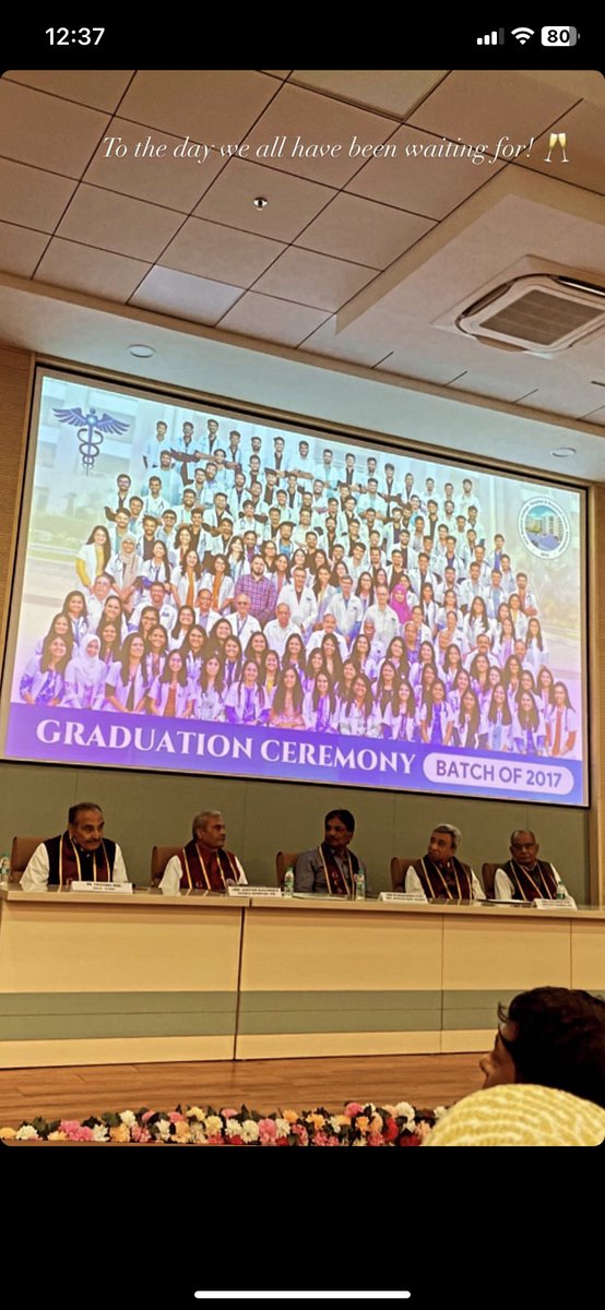 Vishva2710's tweet photo. Graduated👩🏻🎓
#convocation #batchof2017 #grad’23 https://t.co/a6SlnK44XC