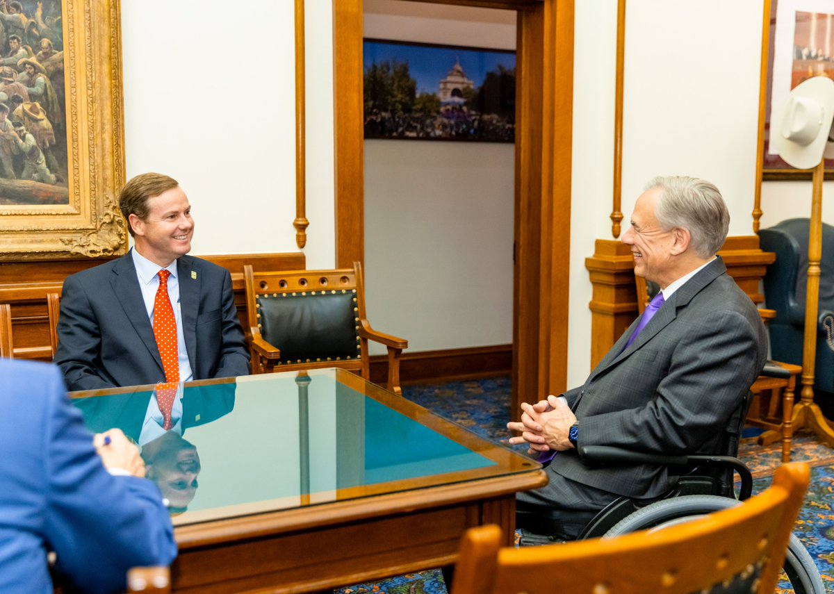 Governor Abbott Press Office tweet media
