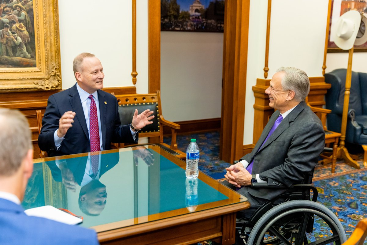 Governor Abbott Press Office tweet media