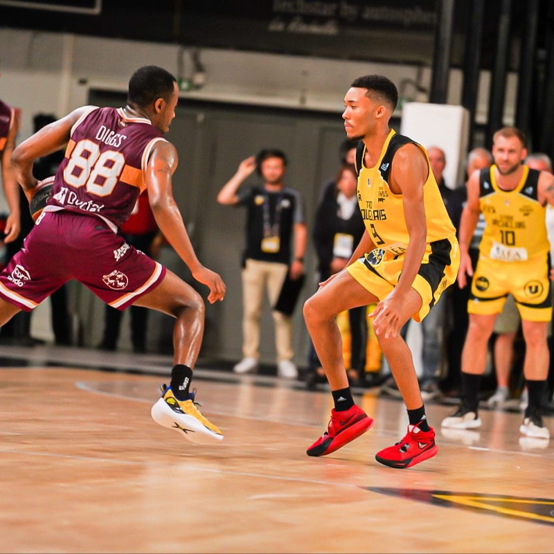 SR_Rupella's tweet photo. La formation est à l'honneur ce soir ! 🫡

#ProB | #FievreSR
