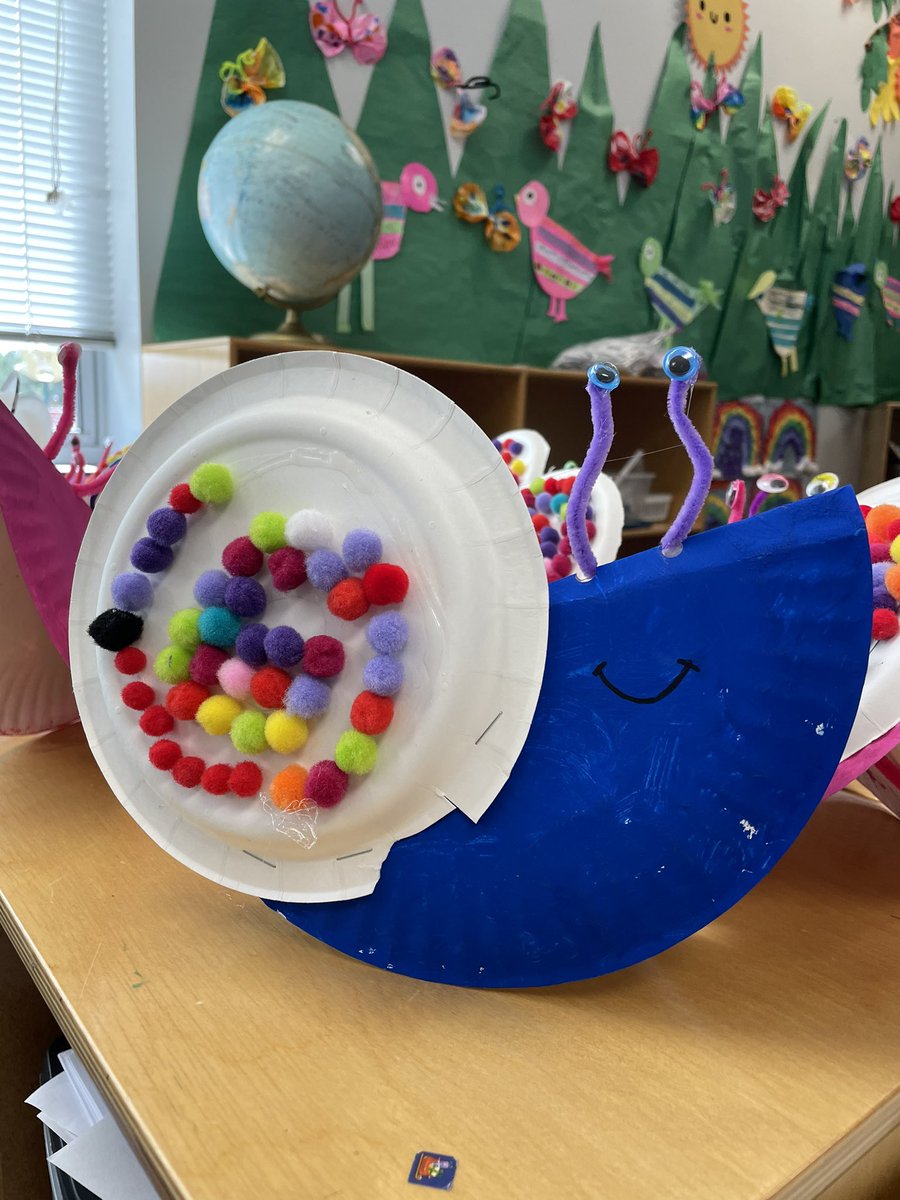 MissHKinder's tweet photo. Super snails! 🐌 https://t.co/nwnQldbIaf
